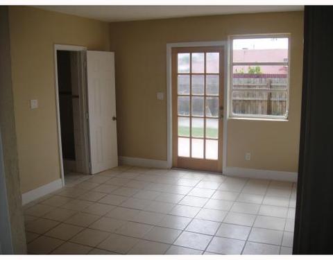Undisclosed, Hialeah, FL 33010 photo 1