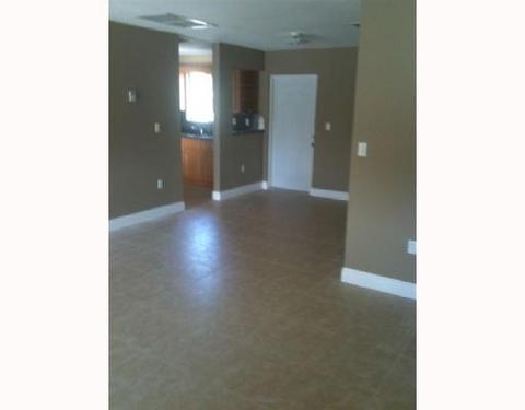 Undisclosed, Hialeah, FL 33012 photo 2