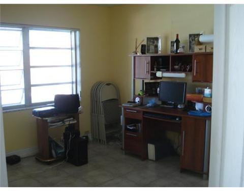Undisclosed, Hialeah, FL 33012 photo 11