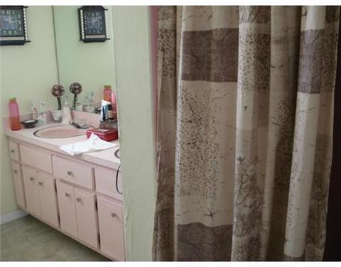 Undisclosed, Hialeah, FL 33012 photo 8