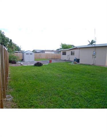 8331 NW 185 Te, Hialeah, FL 33015 photo 3