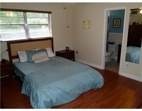 8331 NW 185 Te, Hialeah, FL 33015 photo 9