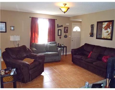 8331 NW 185 Te, Hialeah, FL 33015 photo 5