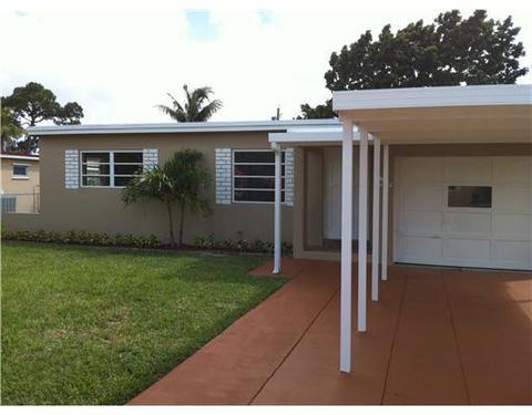 650 E 62 St, Hialeah, FL 33013 photo 1
