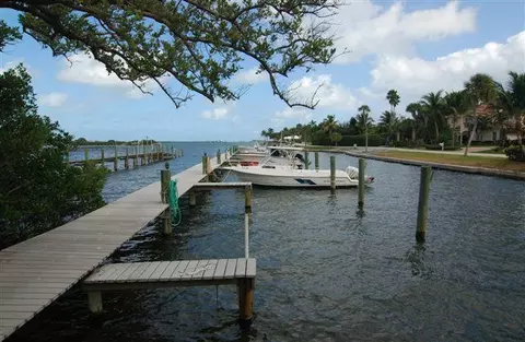 9 Palm Rd, Stuart, FL 34996 photo 3
