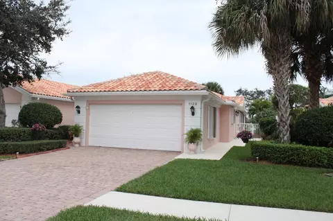 1129 SW Balmoral, Stuart, FL 34997 photo 1