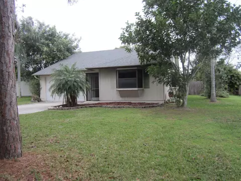 6883 SE Raintree Ave, Stuart, FL 34997 photo 8