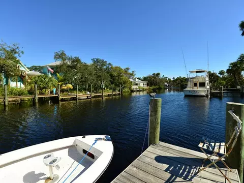 371 SW Lost River Rd, Stuart, FL 34997 photo 12