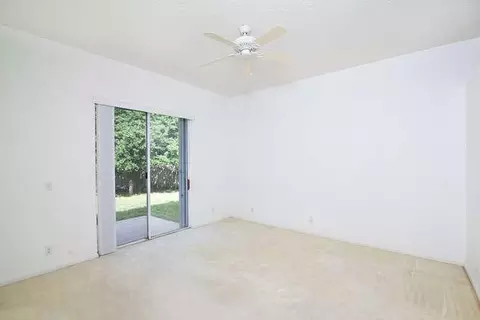 107 Augusta Ct, Jupiter, FL 33458 photo 11