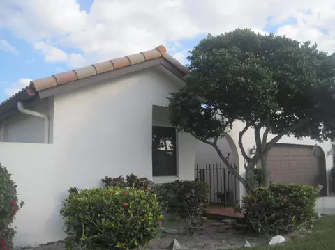 7646 Solimar Cir, Boca Raton, FL 33433 photo 29