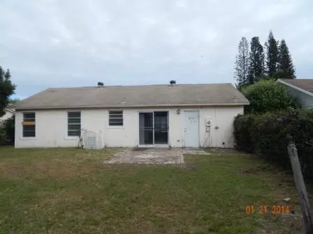 133 Lakeside Cir, Jupiter, FL 33458 photo 2