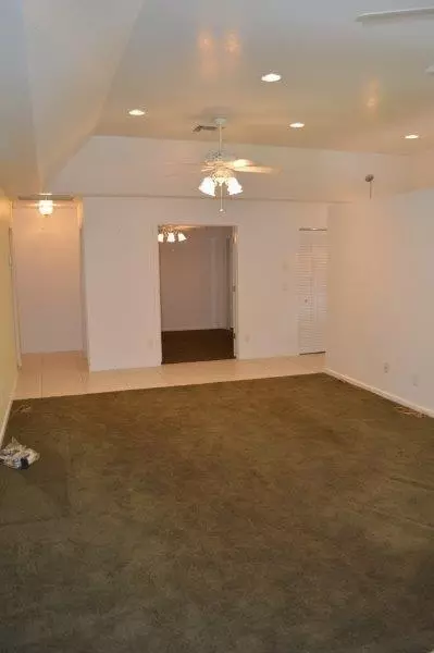 105 Half Moon Cir #D, Jupiter, FL 33458 photo 7