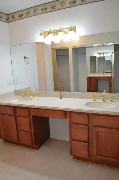 105 Half Moon Cir #D, Jupiter, FL 33458 photo 24