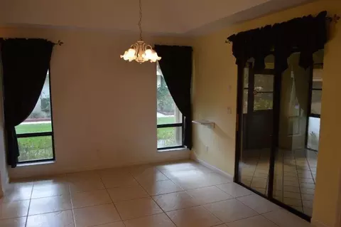 105 Half Moon Cir #D, Jupiter, FL 33458 photo 5