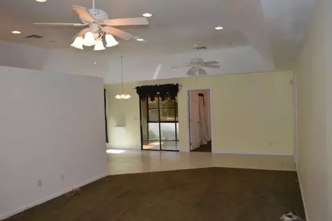 105 Half Moon Cir #D, Jupiter, FL 33458 photo 2