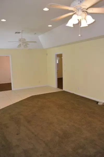 105 Half Moon Cir #D, Jupiter, FL 33458 photo 3