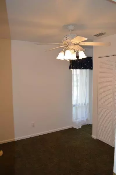 105 Half Moon Cir #D, Jupiter, FL 33458 photo 12