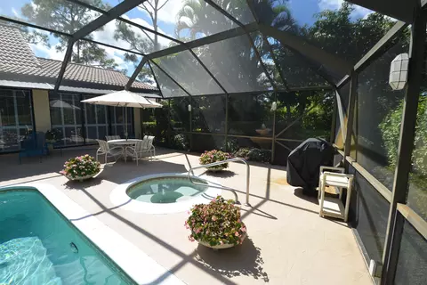 4901 Pineview Cir, Delray Beach, FL 33445 photo 6