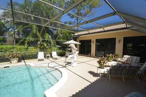 4901 Pineview Cir, Delray Beach, FL 33445 photo 11