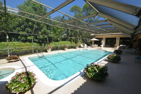 4901 Pineview Cir, Delray Beach, FL 33445 photo 9