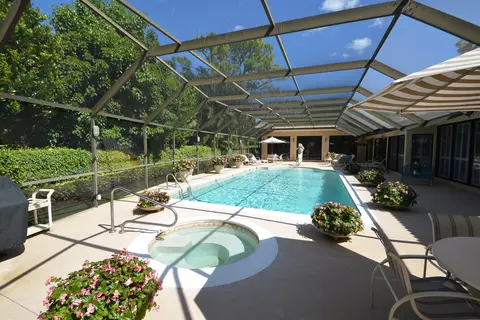 4901 Pineview Cir, Delray Beach, FL 33445 photo 7