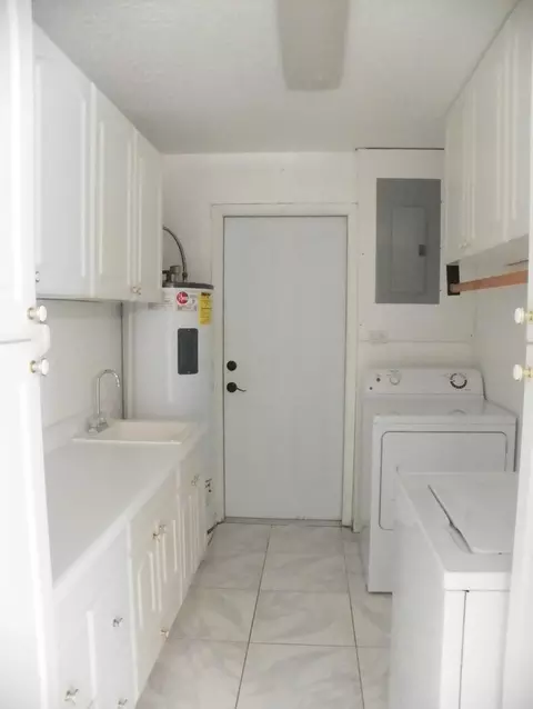 307 Pittsburgh Dr, Jupiter, FL 33458 photo 12