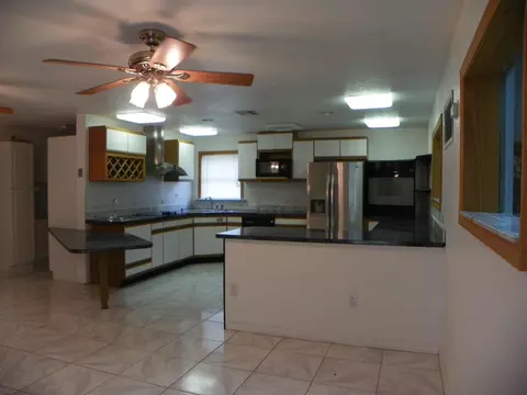 307 Pittsburgh Dr, Jupiter, FL 33458 photo 5