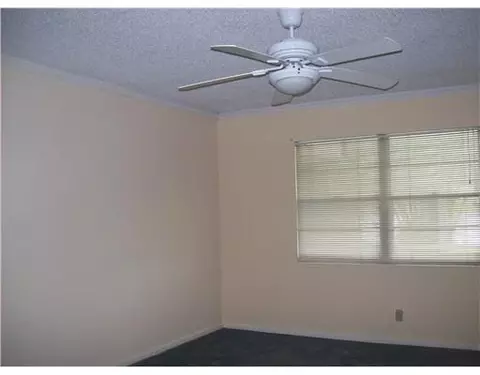 1027 Exeter B, Boca Raton, FL 33434 photo 7