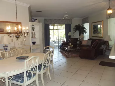 6901 SE Warwick Ln, Stuart, FL 34997 photo 9