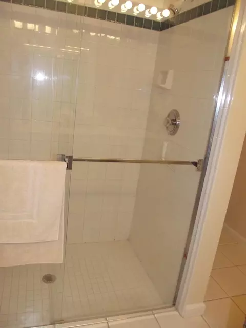 6901 SE Warwick Ln, Stuart, FL 34997 photo 15