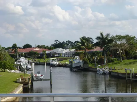 3804 SE Fairway E, Stuart, FL 34997 photo 7