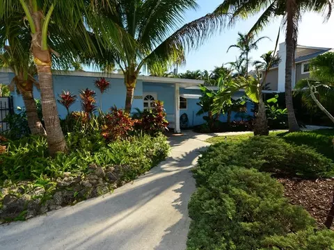 3218 Cove Rd, Jupiter, FL 33477 photo 2
