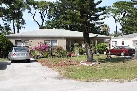 139 2nd St, Jupiter, FL 33477 photo 1