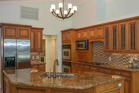 141 Helios Dr, Jupiter, FL 33477 photo 5