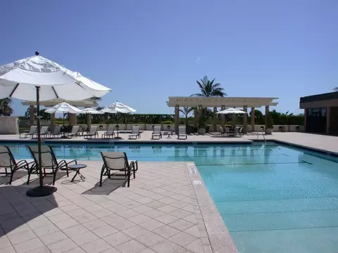 7022 SE Harbor Cir, Stuart, FL 34996 photo 9