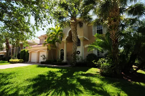 574 Scrubjay Ln, Jupiter, FL 33458 photo 2