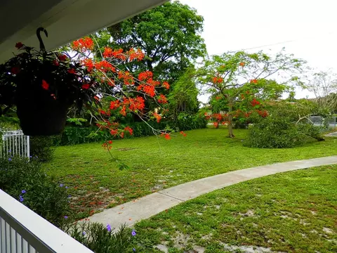 722 SE 5th St, Stuart, FL 34994 photo 3