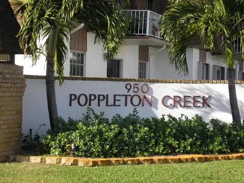 950 S Kanner Hwy, Stuart, FL 34994 photo 2