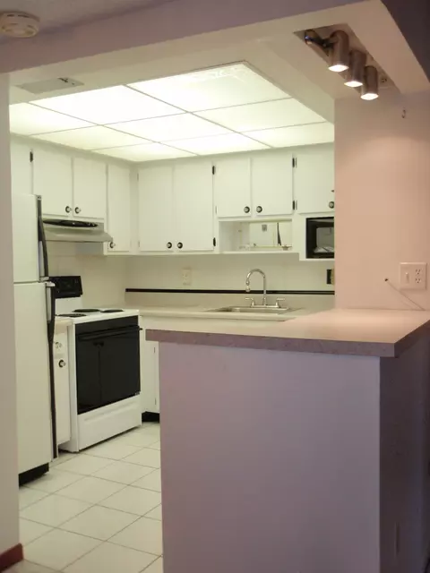 950 S Kanner Hwy, Stuart, FL 34994 photo 6