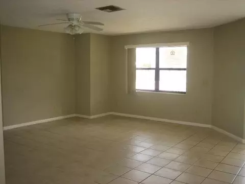 700 SW Pine Ave, Stuart, FL 34994 photo 2