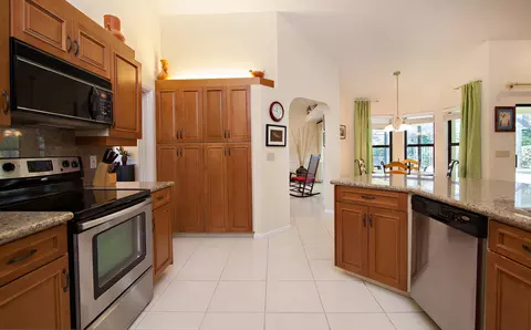 111 Pegasus Dr, Jupiter, FL 33477 photo 20