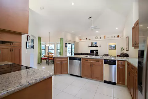 111 Pegasus Dr, Jupiter, FL 33477 photo 21