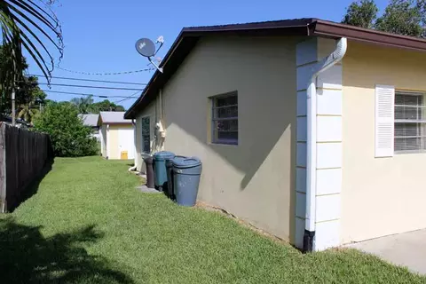 5737 SE Avalon Dr, Stuart, FL 34997 photo 7