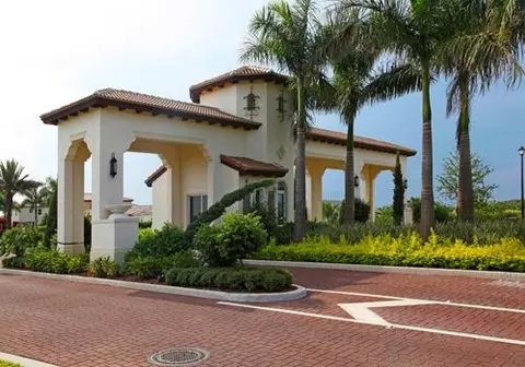 135 Manor Cir, Jupiter, FL 33458 photo 3