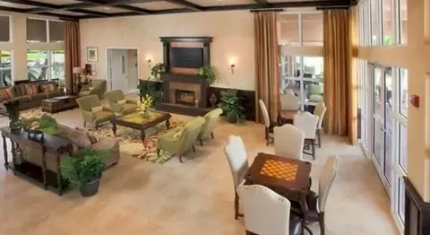 135 Manor Cir, Jupiter, FL 33458 photo 8