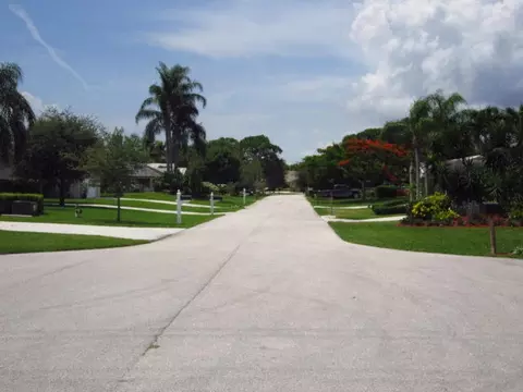 4440 Colette Dr, Jupiter, FL 33469 photo 2