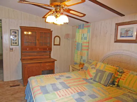 8001 SE Paradise Dr, Stuart, FL 34997 photo 15