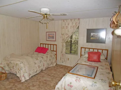 8001 SE Paradise Dr, Stuart, FL 34997 photo 18
