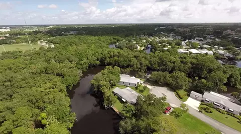 8001 SE Paradise Dr, Stuart, FL 34997 photo 5
