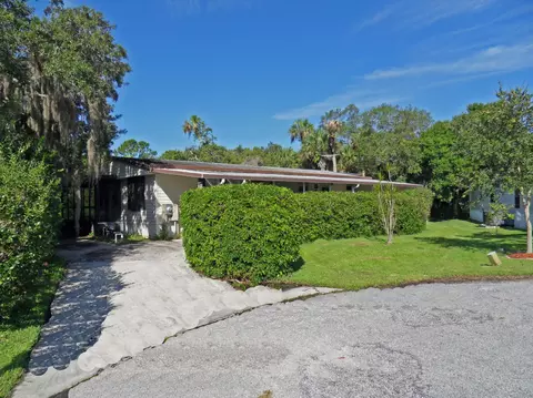 8001 SE Paradise Dr, Stuart, FL 34997 photo 4